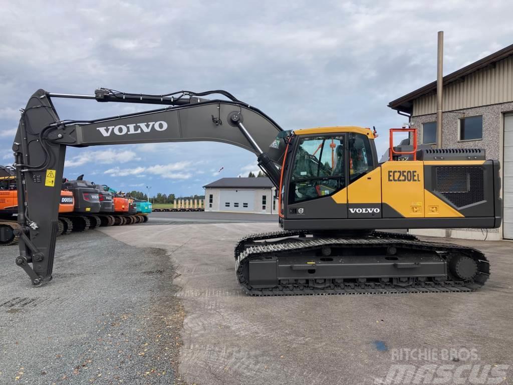 Volvo EC250EL + 700MM TELAT + PYÖRITYS- JA ERILLINEN VAS Crawler excavators