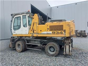 Liebherr A934C -  (For parts)