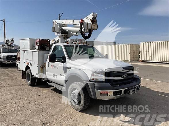 Altec AT37G Truck & Van mounted aerial platforms