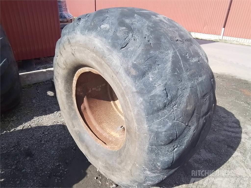 Tianli Hf2 750x26,5 Tyres, wheels and rims