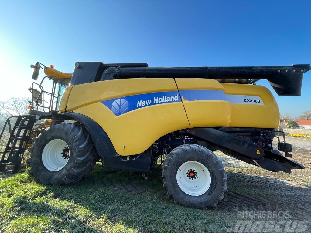 New Holland CX 8080 Combine harvesters