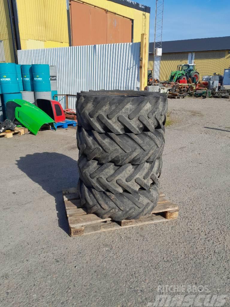 BKT 12,5/80-18 Tyres, wheels and rims