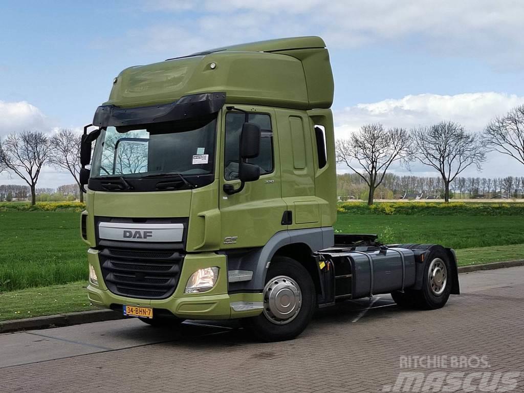 DAF CF 330 spacecab manual Tractor Units