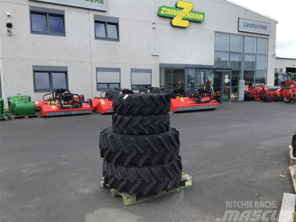 BKT 380/70 R24 + 280770 R28 Other agricultural machines