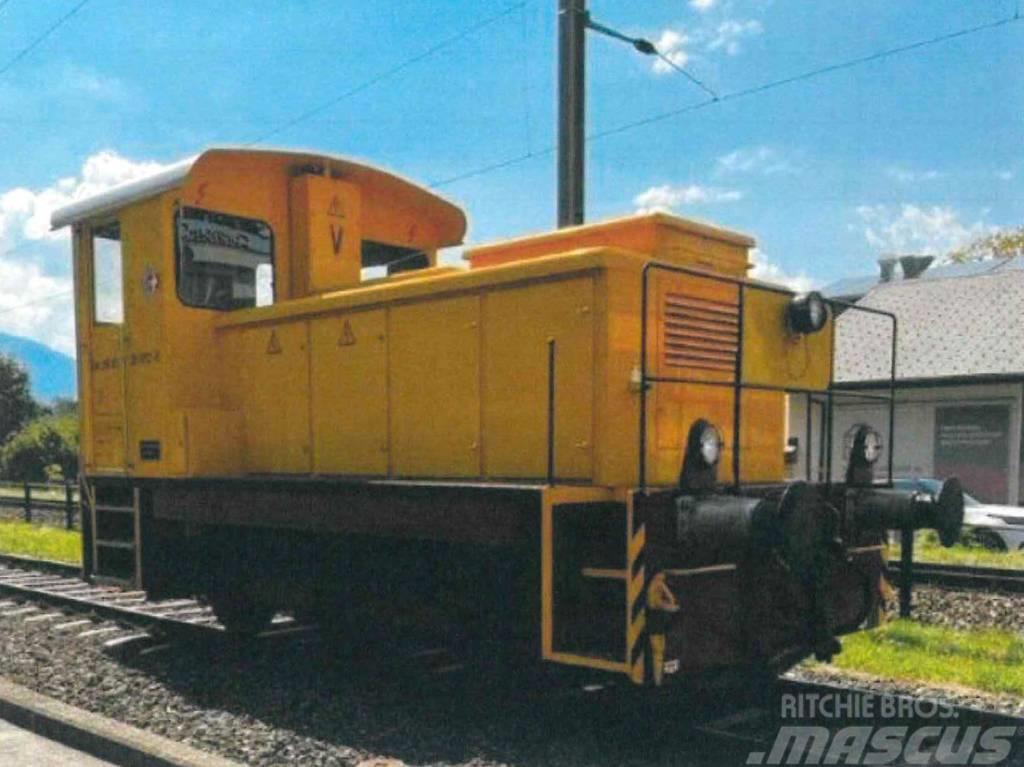 Stadler Fahrzeuge AG TM 3/3 OKK 12 Lokomotive, Rail Railroad maintenance