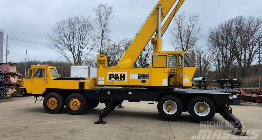 P&H T300A Tracked cranes