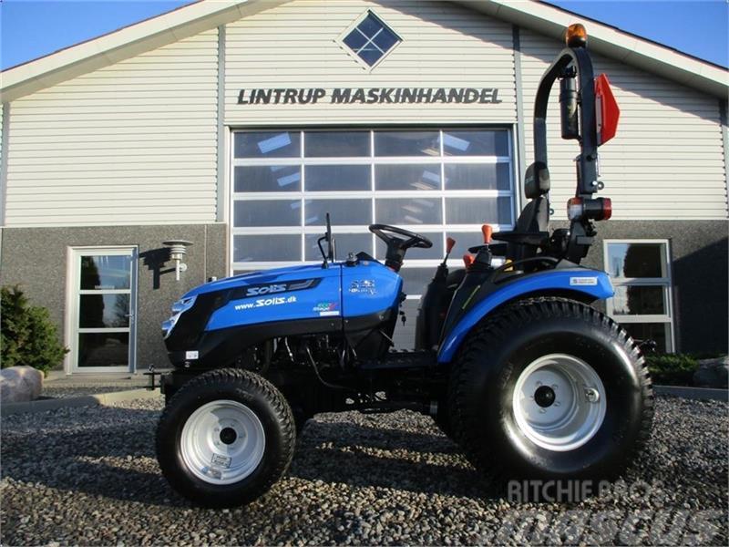 Solis S26 Shuttle XL 9x9 med store brede Turf hjul på ti Compact tractors