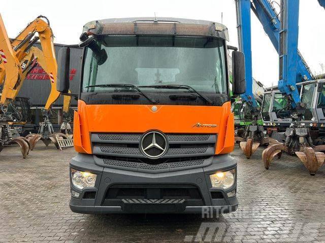 Mercedes-Benz Antos 2543 / AC / Euro 6 / 6x2 / Hiab XR21S59 Hook lift trucks