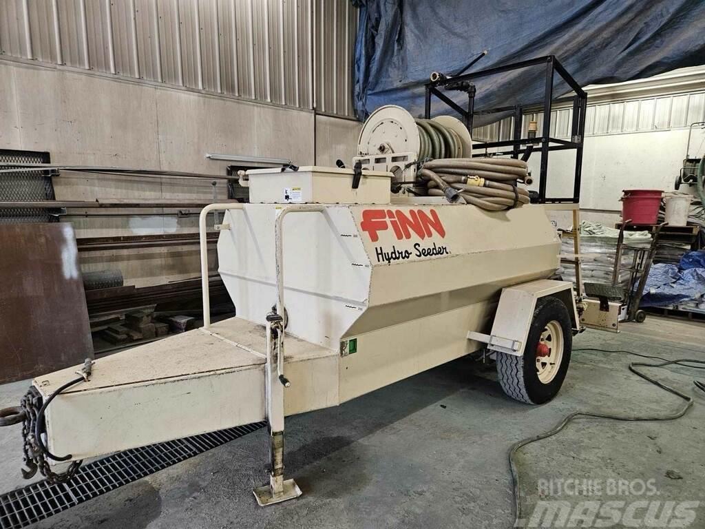 Finn T60T Receiving hoppers, blowers and elevators