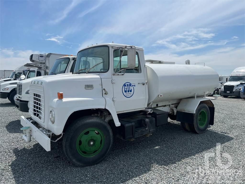 Ford 7000 Water tankers