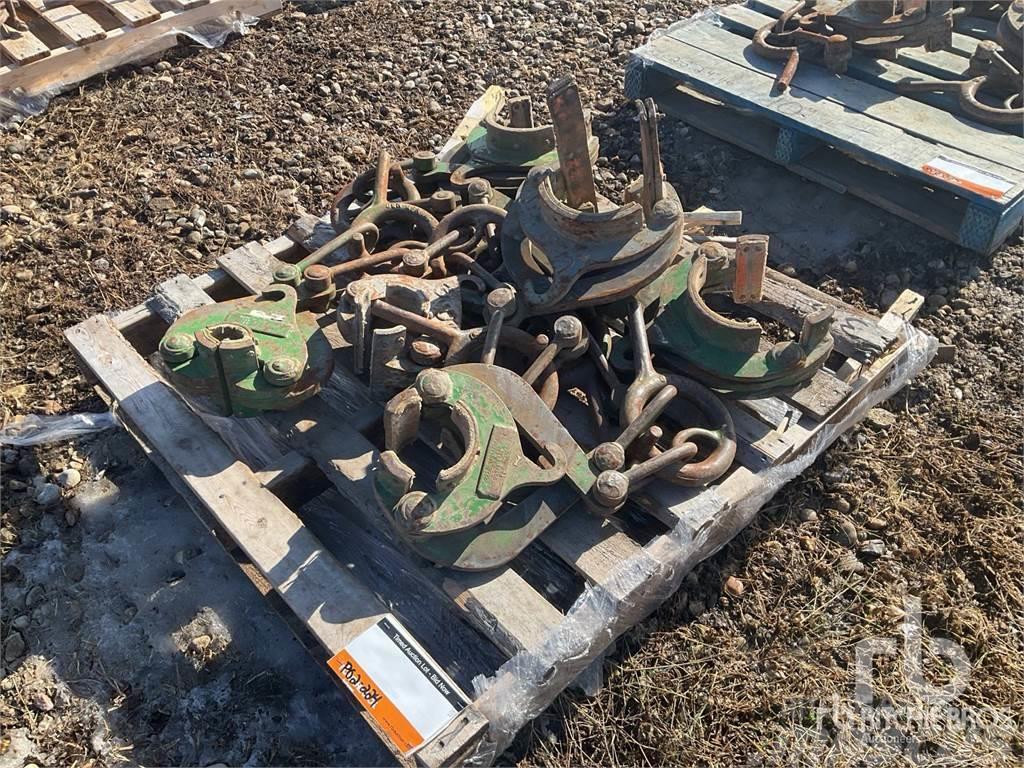  Quantity of (7) Pipe Clamps Pipelayer dozers