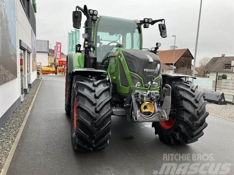 Fendt 718 VARIO GEN6 POWER PLUS Tractors