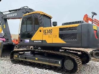 Volvo EC 240