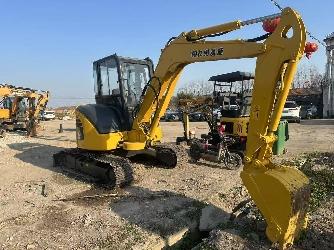 Komatsu PC 40