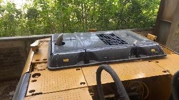 CAT 320D2L