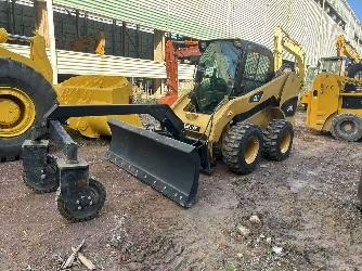 CAT 246 C