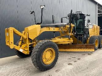 CAT 140M3 AWD