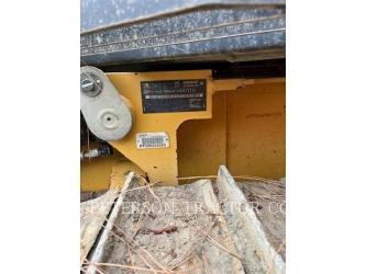 CAT D4