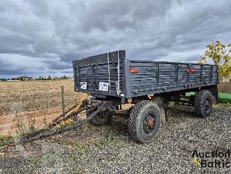 MAZ 8926