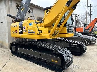 Komatsu 200