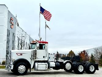 Peterbilt 389