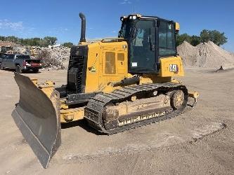 CAT D4