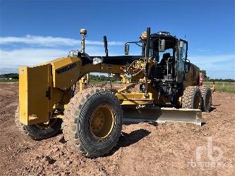 CAT 12M