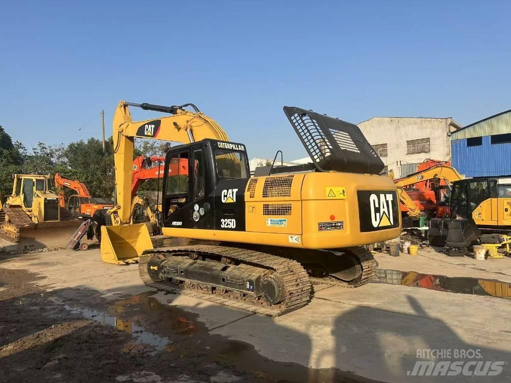 CAT 325 D Vikšriniai ekskavatoriai