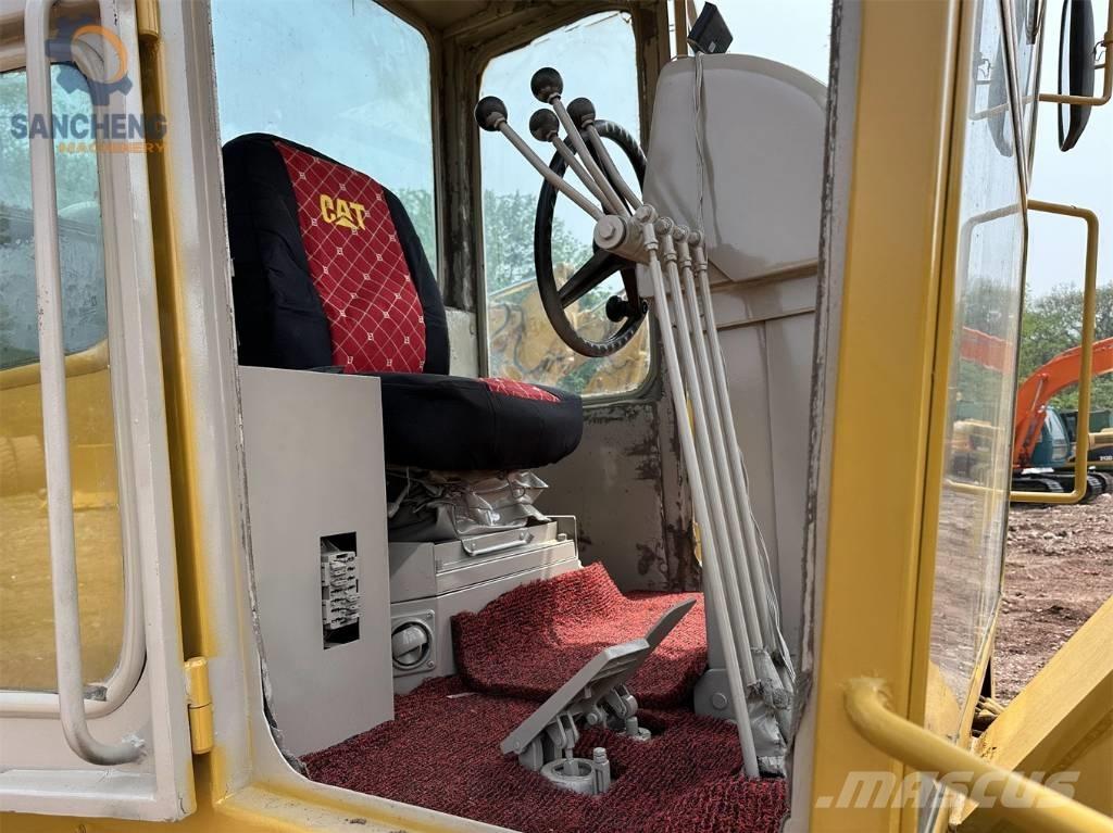 CAT 140G Greideriai