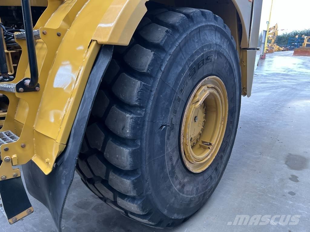 CAT 745 Karjeriniai savivarčiai