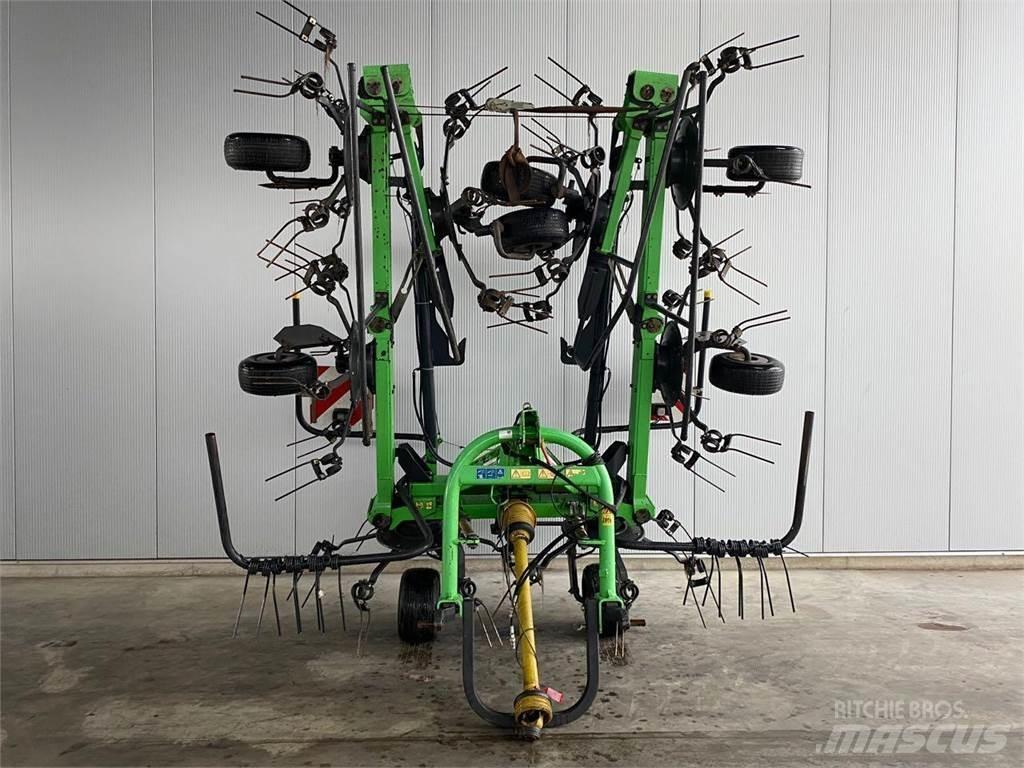 Deutz-Fahr 6917 Šieno grėbliai ir vartytuvai