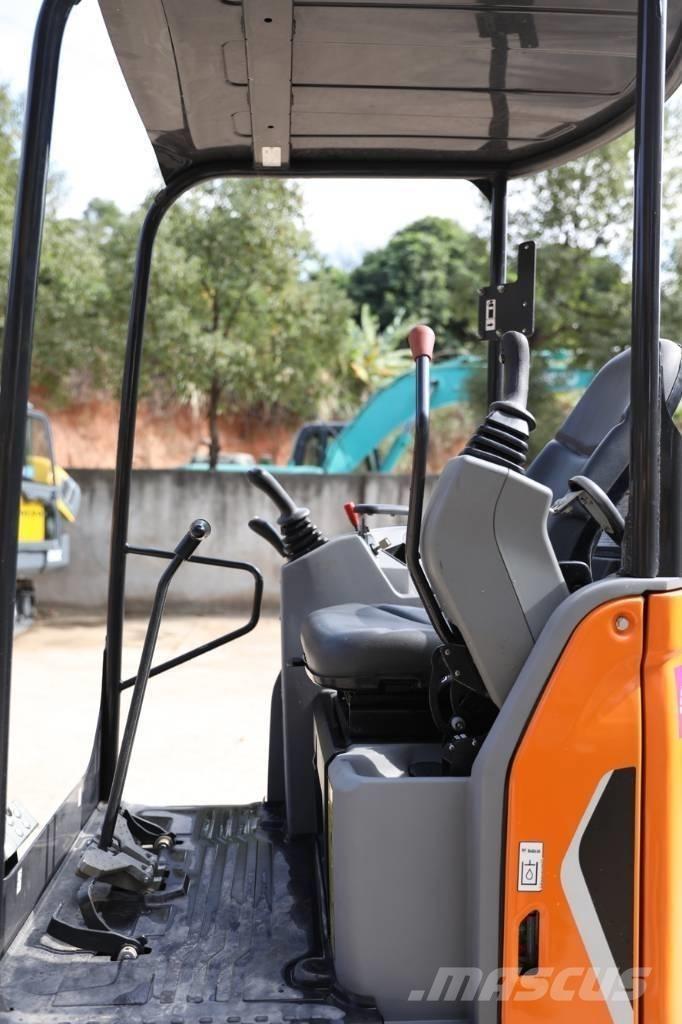 Doosan DX 17 Vikšriniai ekskavatoriai