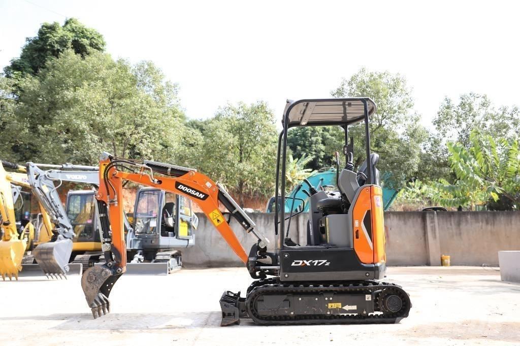 Doosan DX 17 Vikšriniai ekskavatoriai