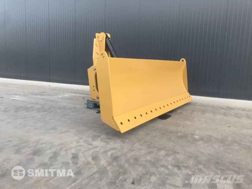 CAT 120M2 Peiliai