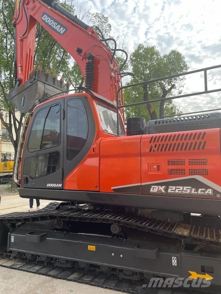 Doosan DX 225 Vidutinės galios ekskavatoriai 7-12 t