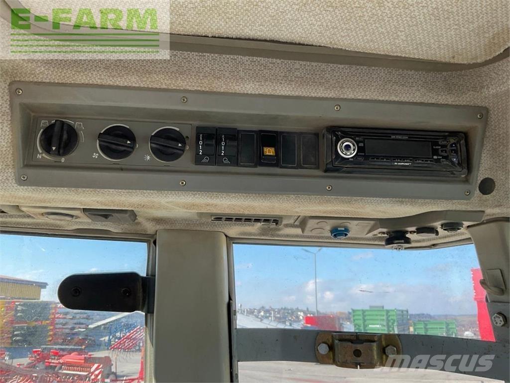 Fendt 412 Vario Traktoriai