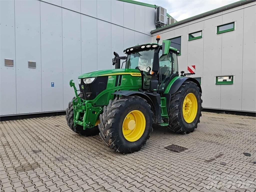 John Deere 6R 250 Traktoriai