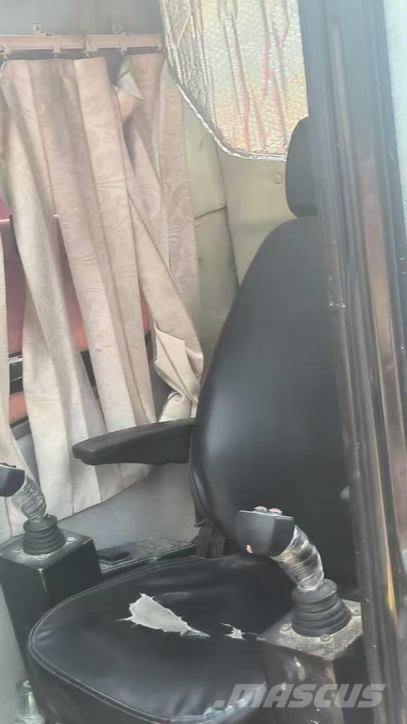Sany 800 Visureigiai kranai