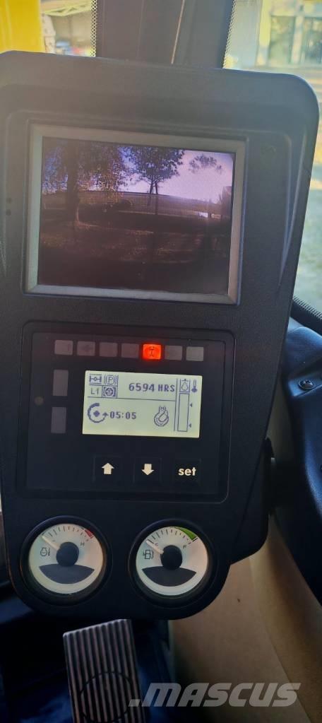 CASE WX 148 Ratiniai ekskavatoriai