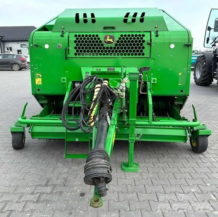 John Deere C 440 R Ritinių presai
