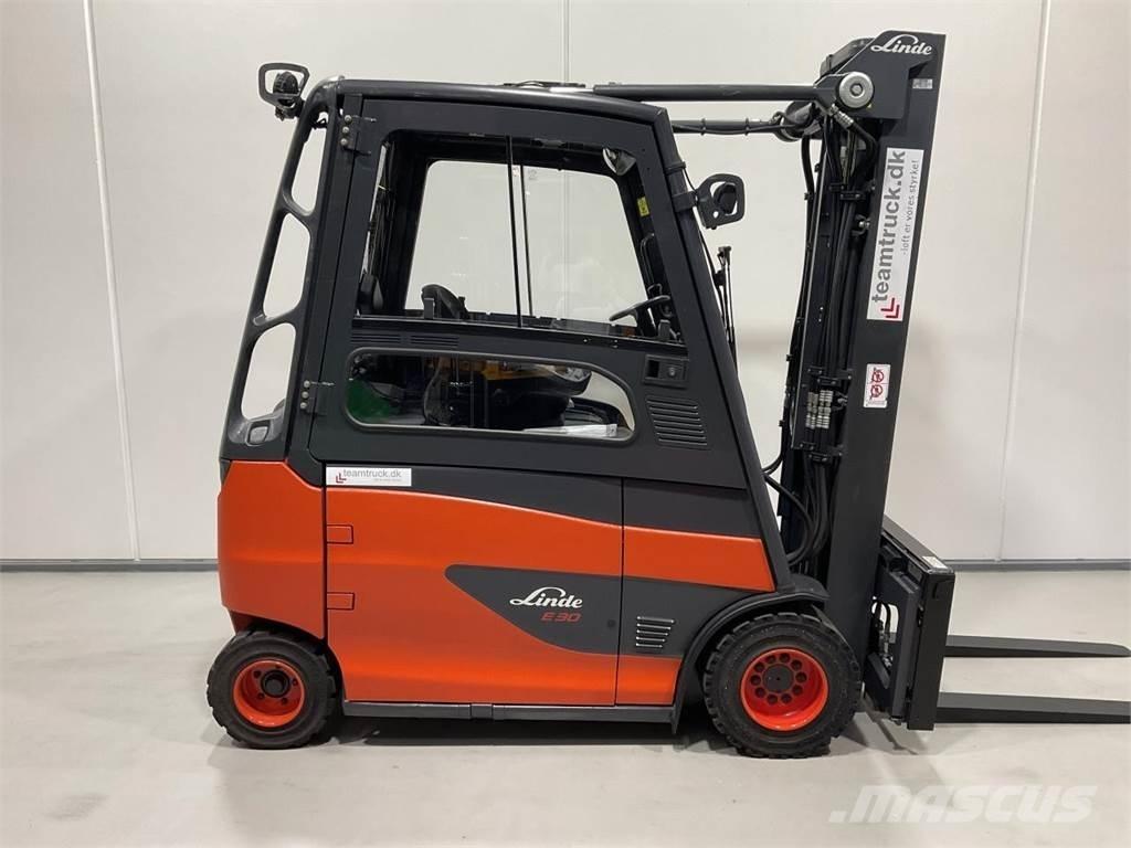 Linde E30 Elektriniai šakiniai krautuvai