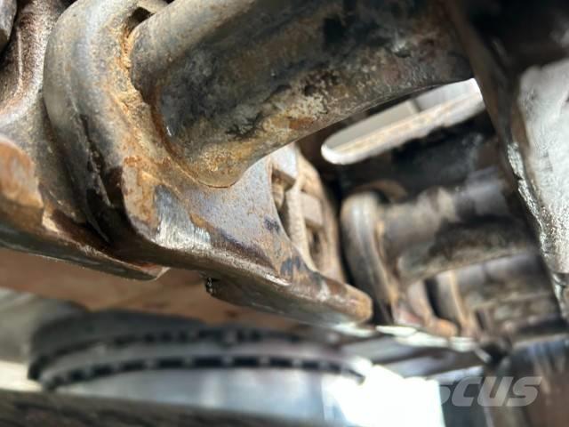 Hitachi ZX 210 LC-3 Vikšriniai ekskavatoriai