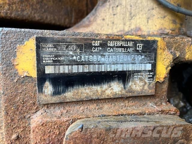 CAT 740 Karjeriniai savivarčiai