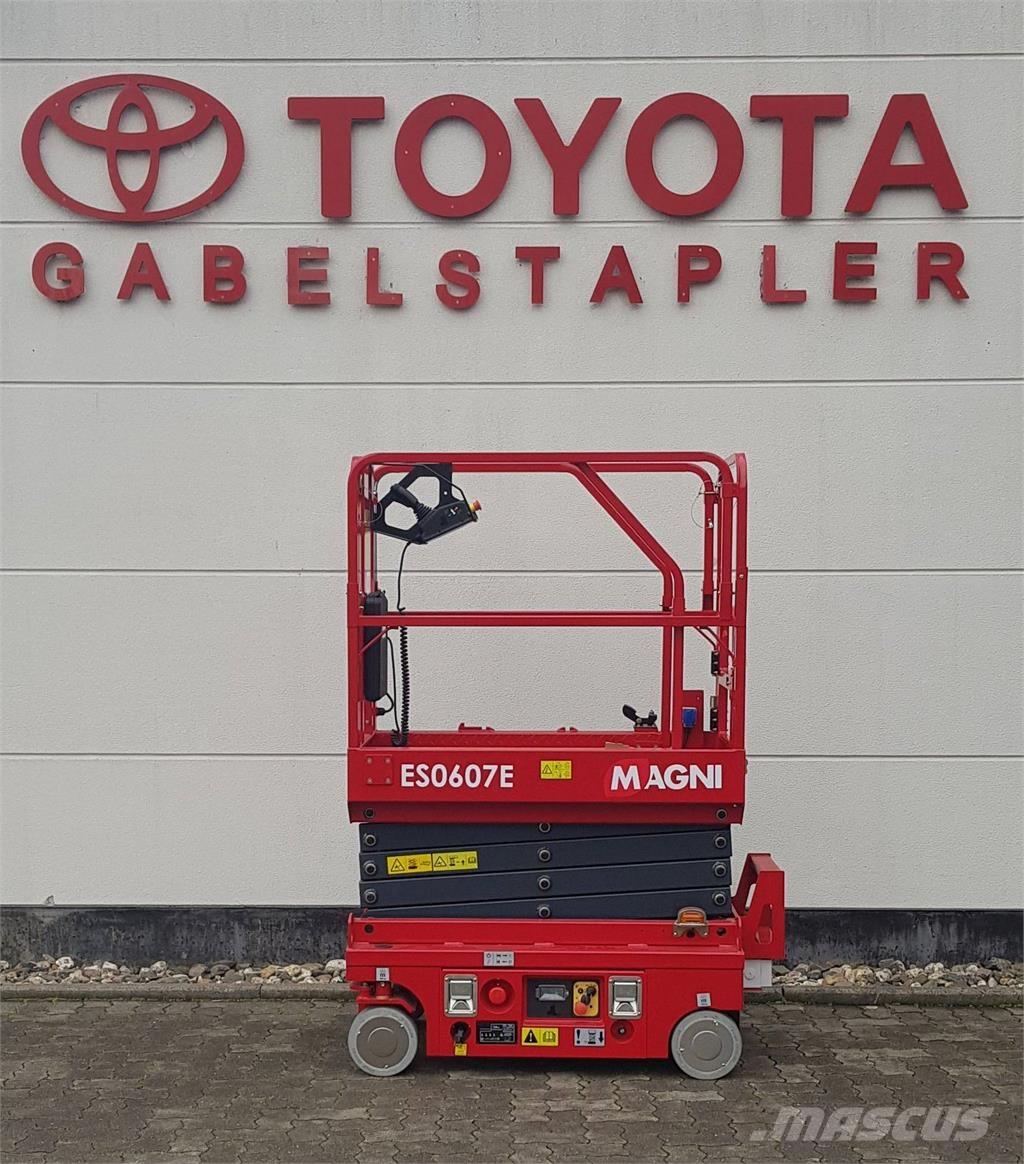 Magni ES0607E Žirkliniai keltuvai