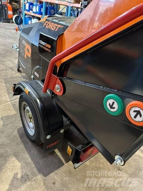 Forst ST6P Specializuotos paskirties technika