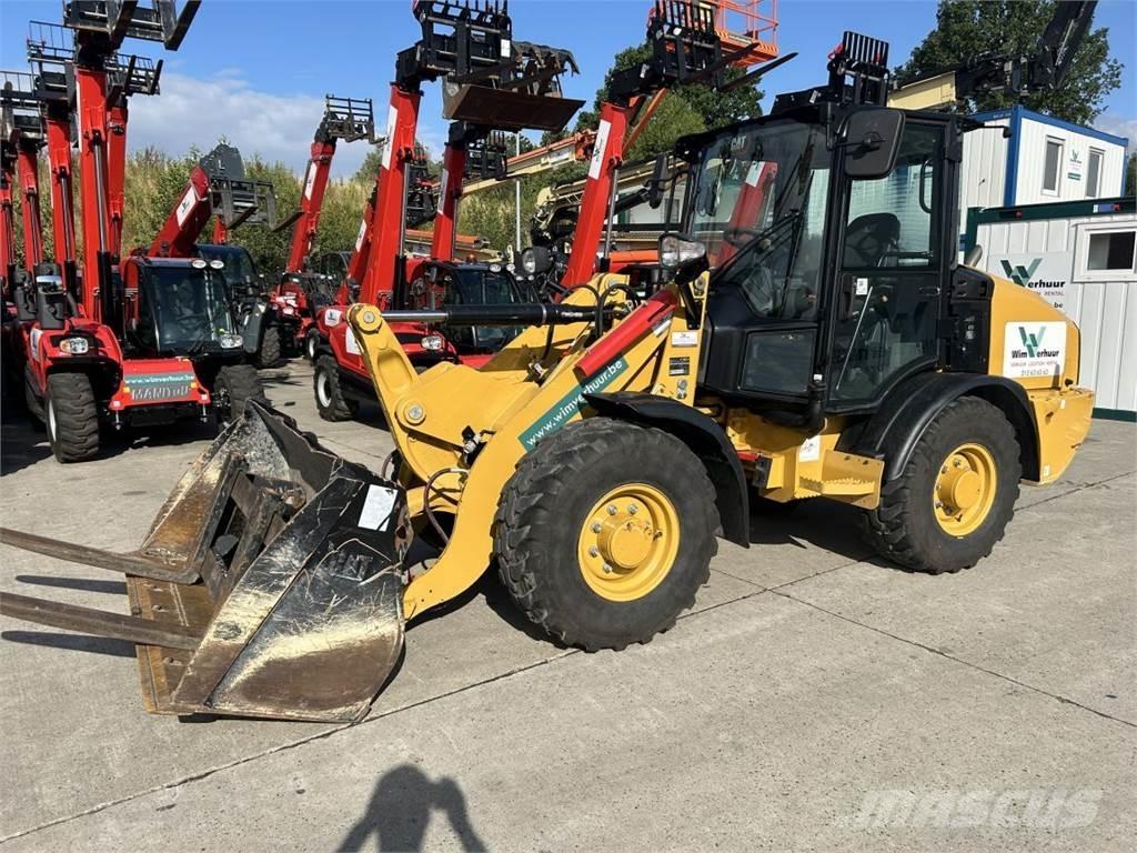 CAT 906 (9145) Daugiafunkciniai pakrovėjai