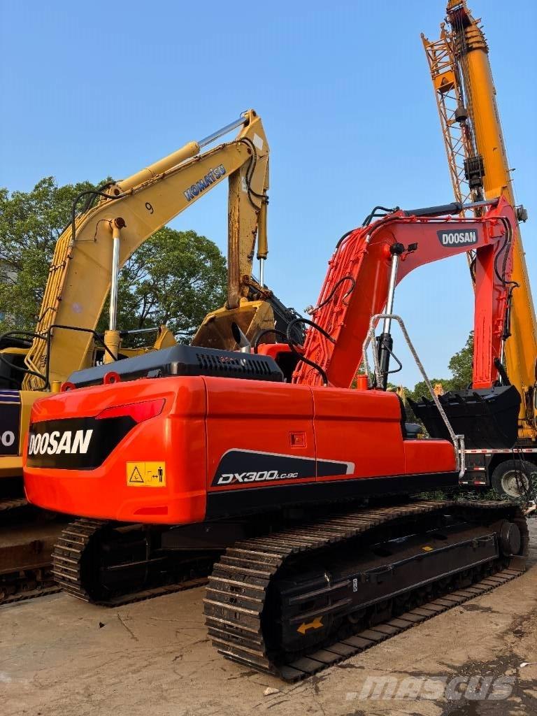 Doosan DX300LC-9C Vikšriniai ekskavatoriai