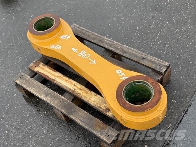 CNH BUCKET LINK Kaušai