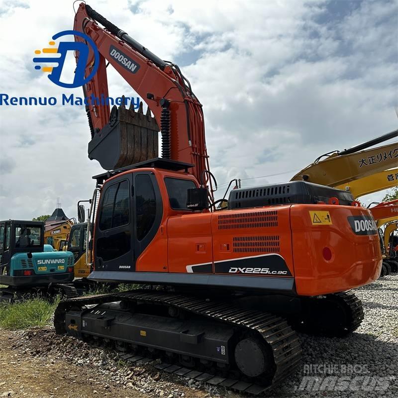 Doosan DX 225 LC-9C Vikšriniai ekskavatoriai