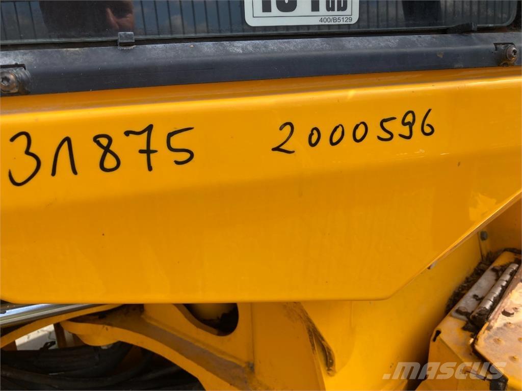 JCB 427 HT Naudoti ratiniai krautuvai